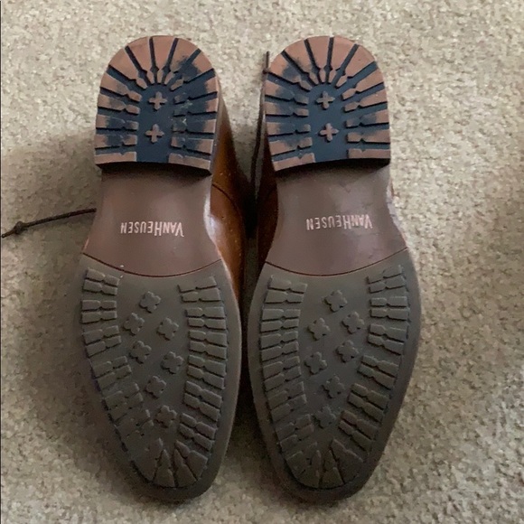 Dress shoes - Picture 2 of 3